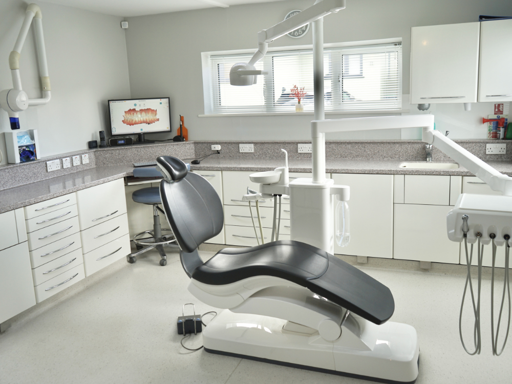 new road dental practice dental chair